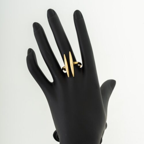 Brass statement ring with 2 sticks 2 bars shape ring