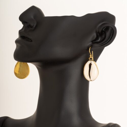 Cowrie Shell with brass Earrings