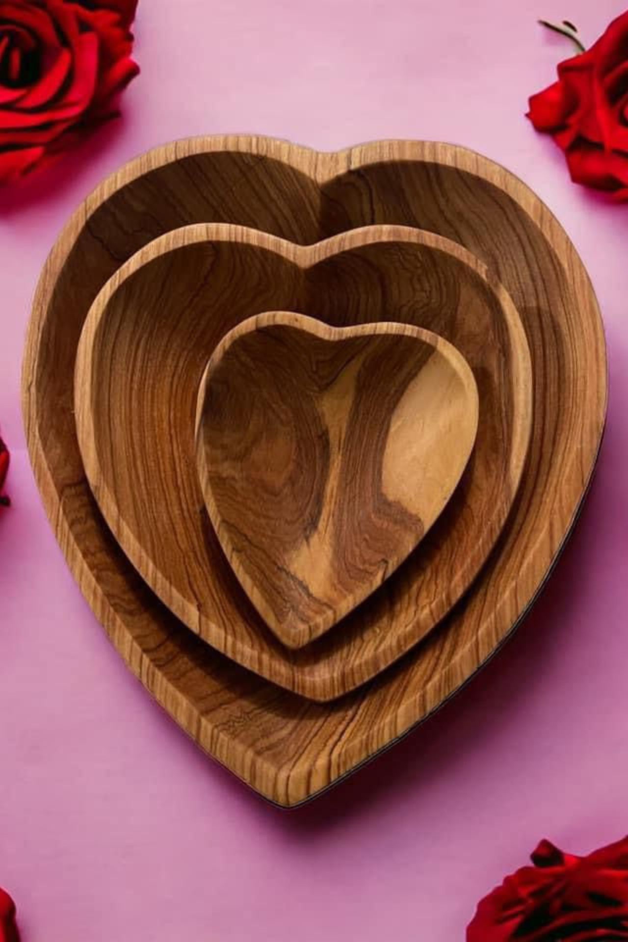 Heart-shaped Serving Bowls 1280x1920
